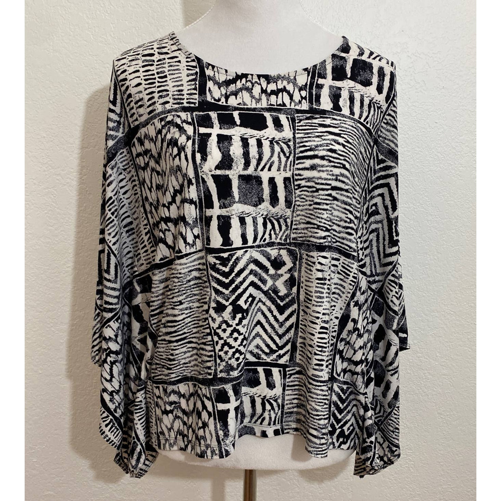 Chico's Size S/M Black White Ethnic Print Kaftan Blouse Boho